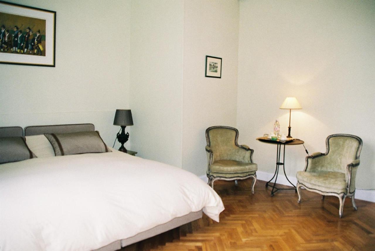 Le Pavillon De Vallet Bed & Breakfast Athée-sur-Cher Екстериор снимка