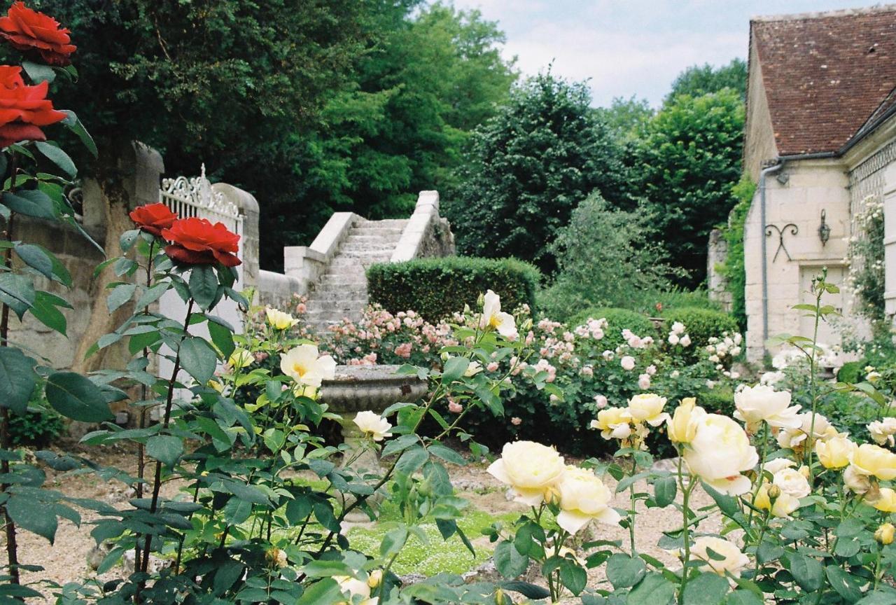 Le Pavillon De Vallet Bed & Breakfast Athée-sur-Cher Екстериор снимка