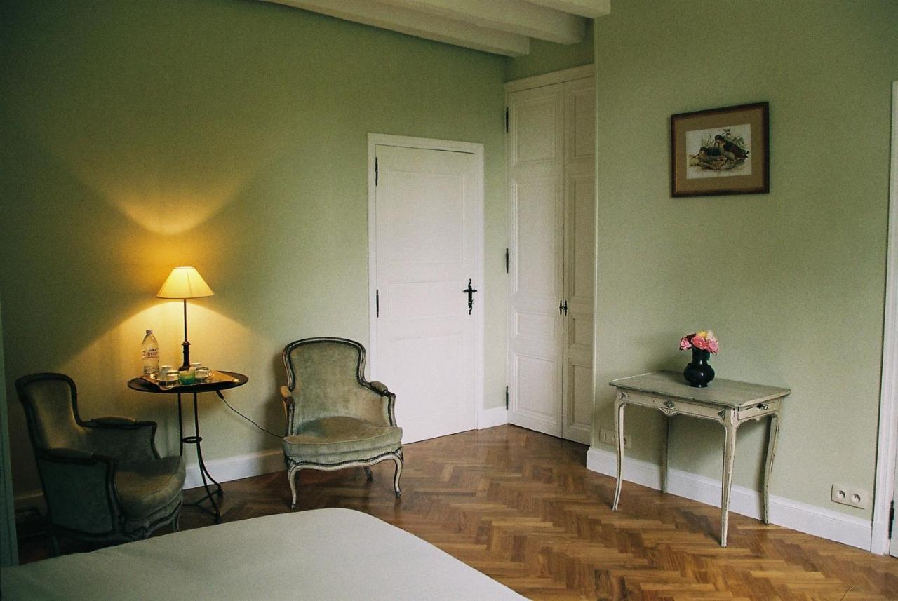 Le Pavillon De Vallet Bed & Breakfast Athée-sur-Cher Екстериор снимка