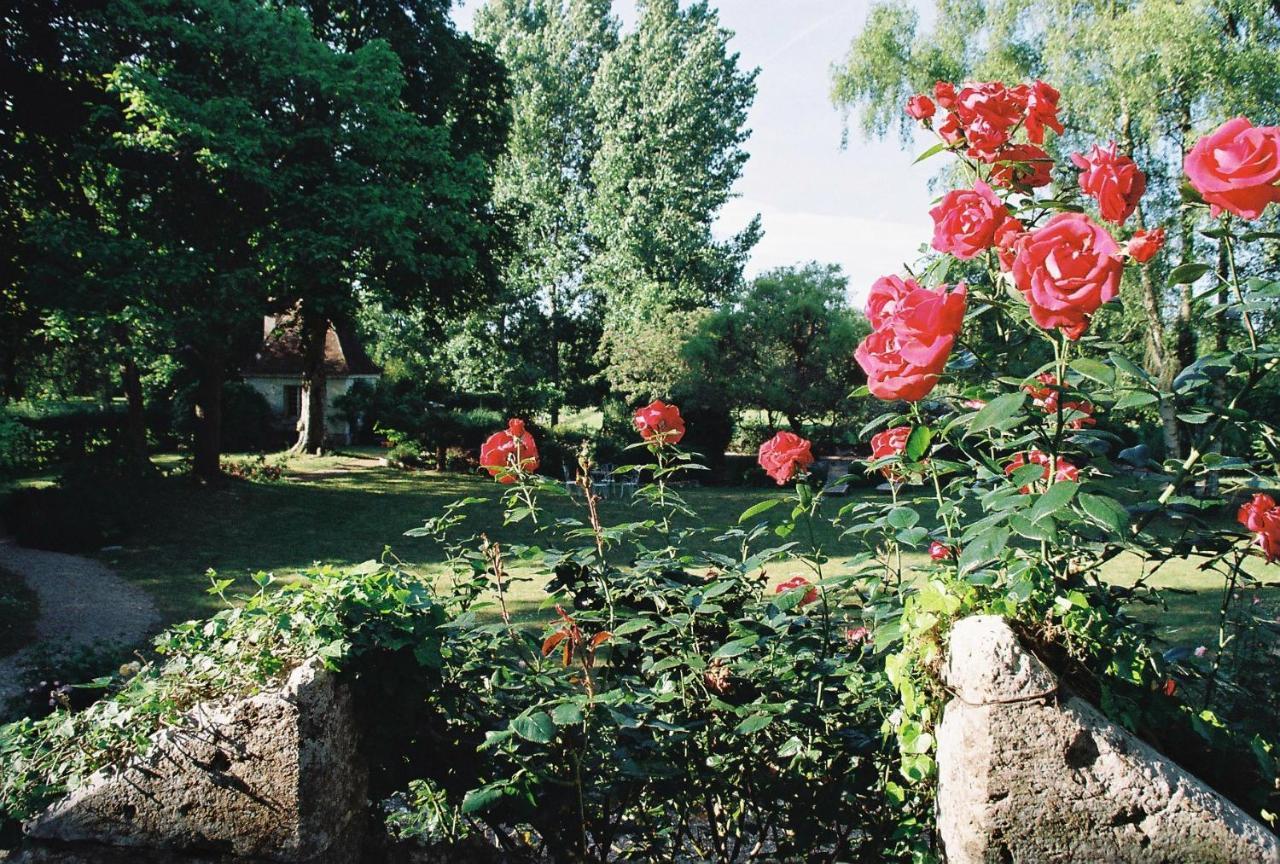 Le Pavillon De Vallet Bed & Breakfast Athée-sur-Cher Екстериор снимка